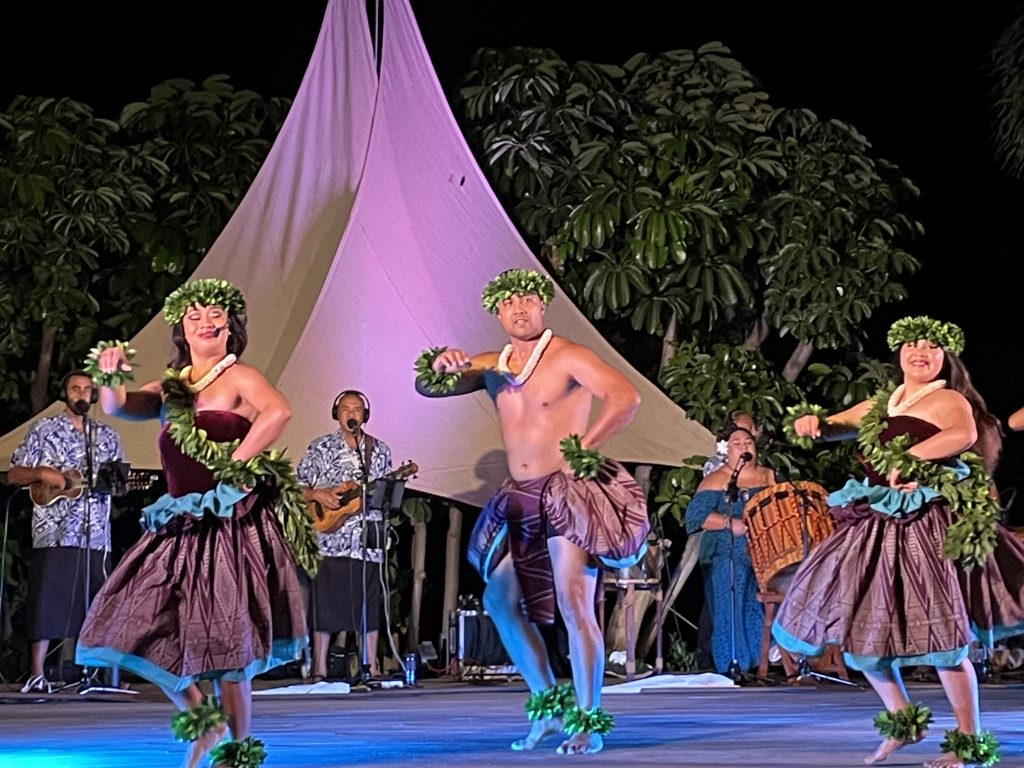 Luau: Traveling from Tahiti to Hawaii
